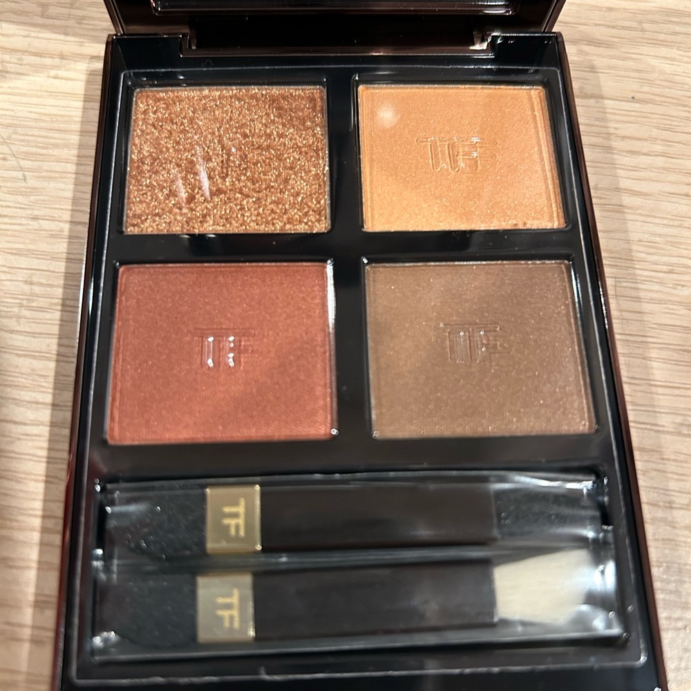 Tom Ford leopard sun eyeshadow
